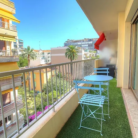 Charming Air-conditioned T1 Bis Val D'esterel In The Heart Of Juan Les Pins Apartment *